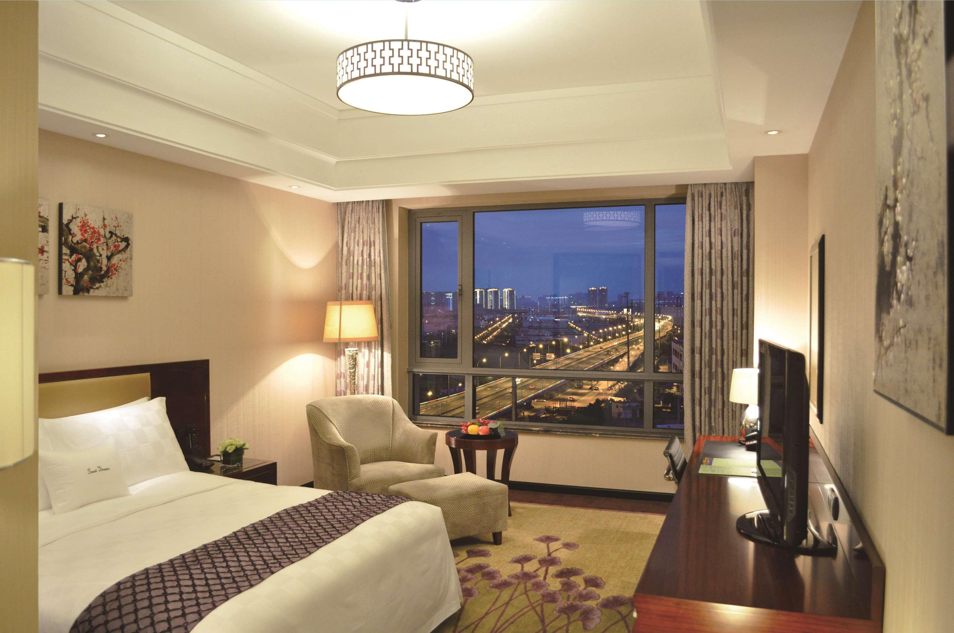 Hotel Doubletree By Hilton Wuxi Wuxi  Zimmer foto